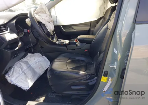 2019 Toyota Rav4 Xle from USA, damaged, VIN JTMW1RFV2KD027064